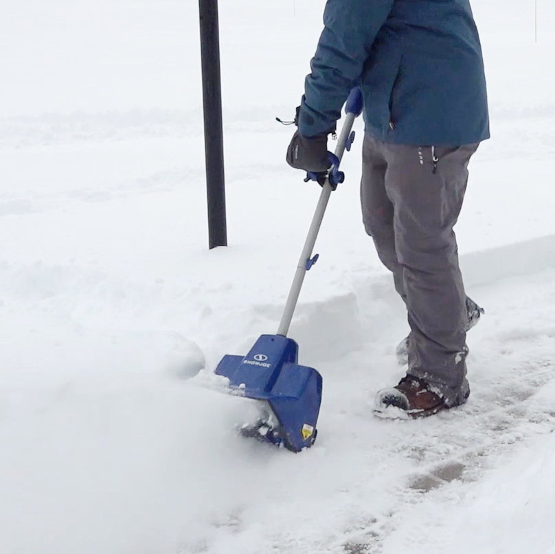Snow Joe 24-Volt IONMAX Cordless Snow Shovel Kit