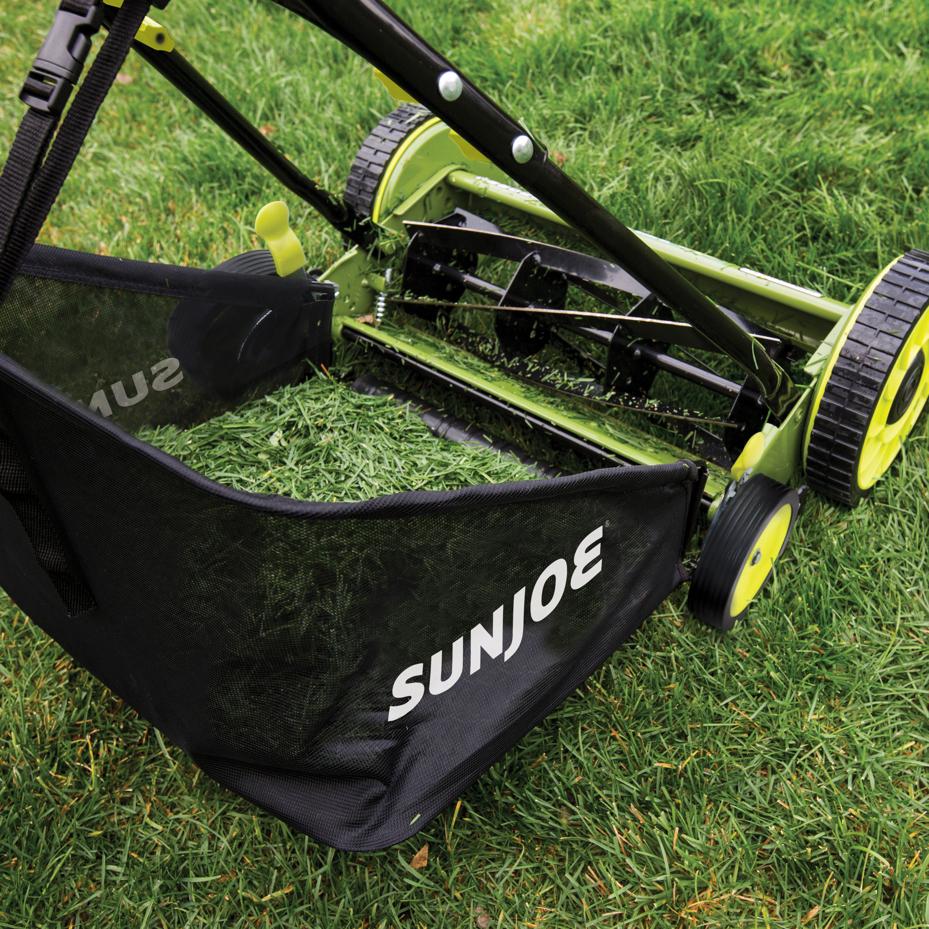 Sun Joe 20 Manual Reel Mower with Grass Catcher
