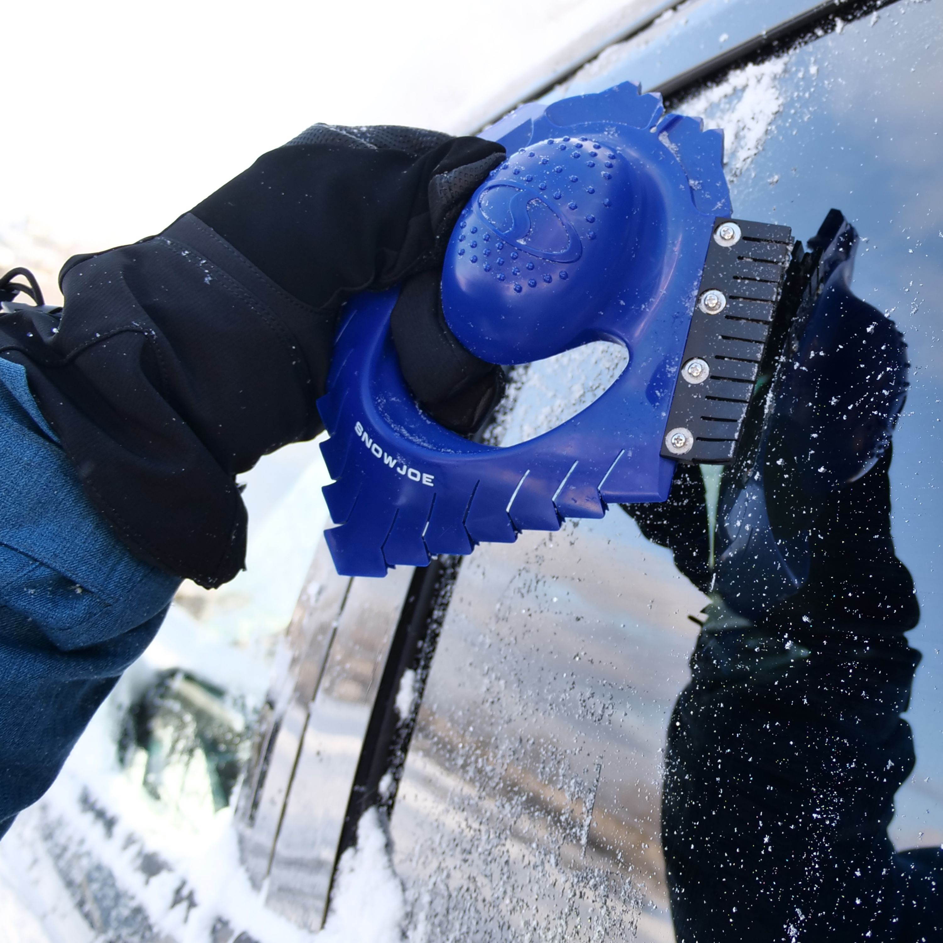  Snow Joe SJBLZD-LED 4-in-1 Telescoping Snow Broom + Ice Scraper  (18-Inch) and Subzero Hopkins 16621 Ice Crusher Ice Scraper : Automotive